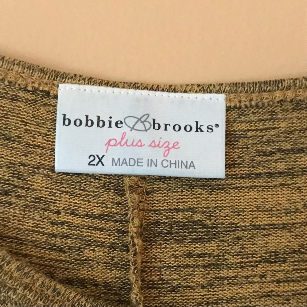 Bobbie Brooks Plus Size Short Sleeve Knitted Top - Picture 2 of 7
